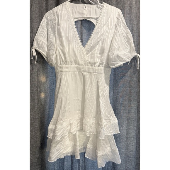 Lulus Dresses & Skirts - Lulu Adorable Essence White Striped Puff Sleeve Mini Dress Womans M V-neck NWT
